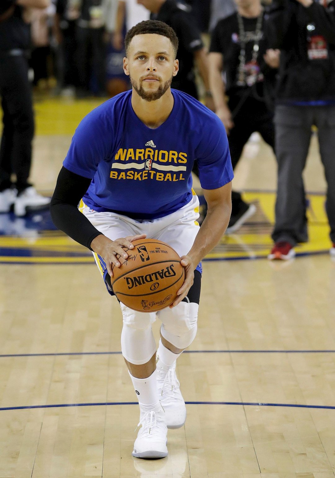 孔帕尼上任后拜仁前三场德甲总比分11-3，创安帅以来最佳